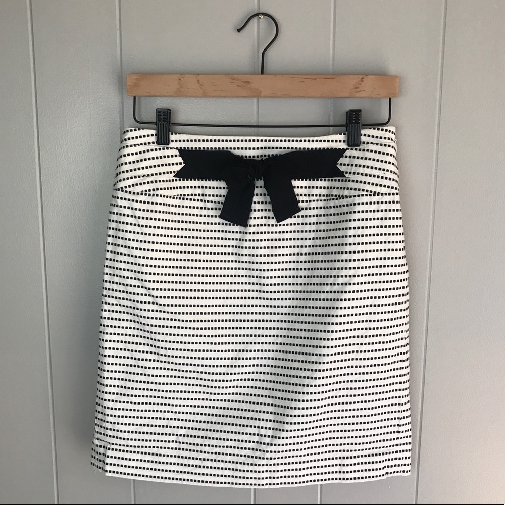 Ann Taylor LOFT | Preppy Bow Tie Pencil Skirt